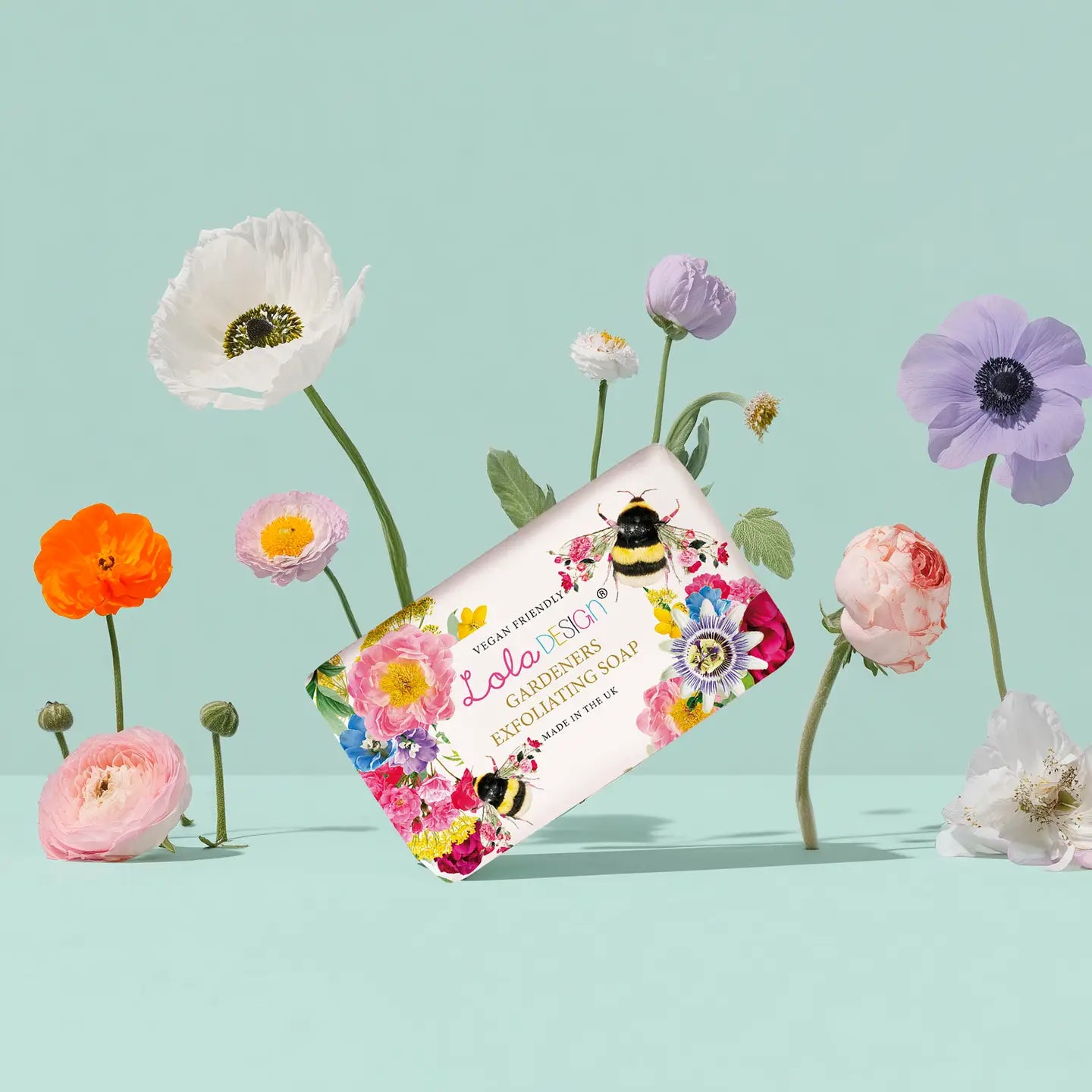 Gardeners Exfoliating Soap – Bee Design Vegan Soap