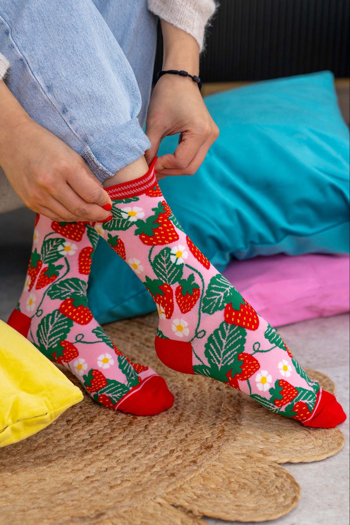 Strawberry Bamboo Socks in Red/Green Size 3-7