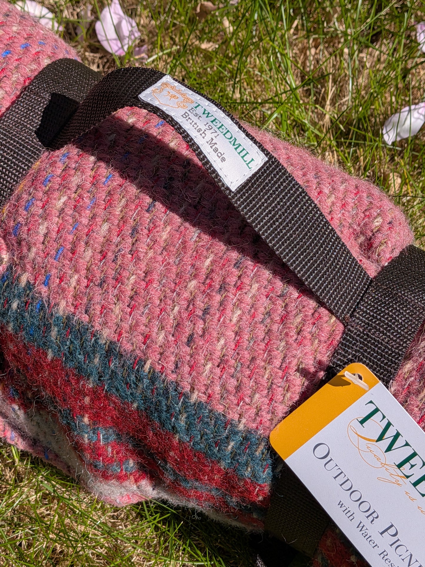 Tweedmill - Picnic Rug Roll - Recycled Wool 145x145cms - Red/Green Mix