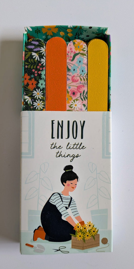 'Enjoy the Little Things' matchbox of 8 mini nail files
