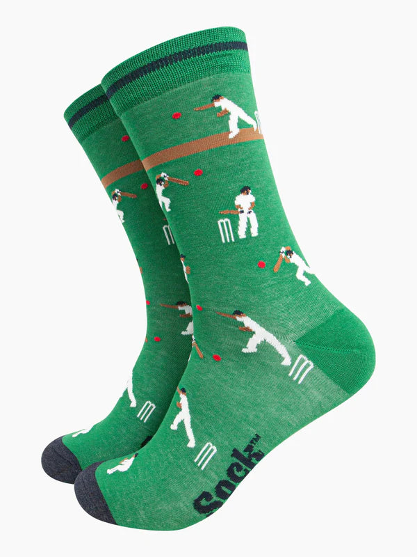 Cricket Players Bamboo Socks in Green Size 7-11