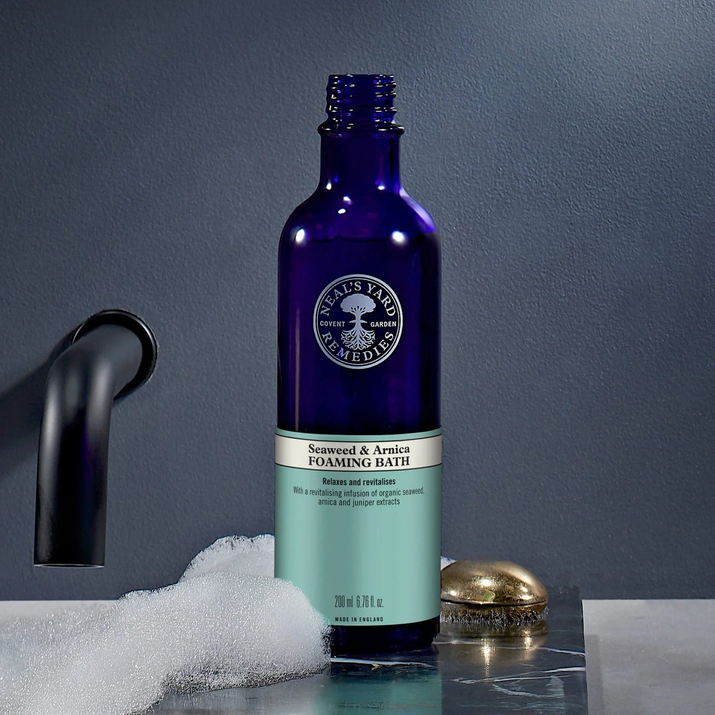 Neal's Yard Remedies Seaweed & Arnica Foaming Bath 200ml