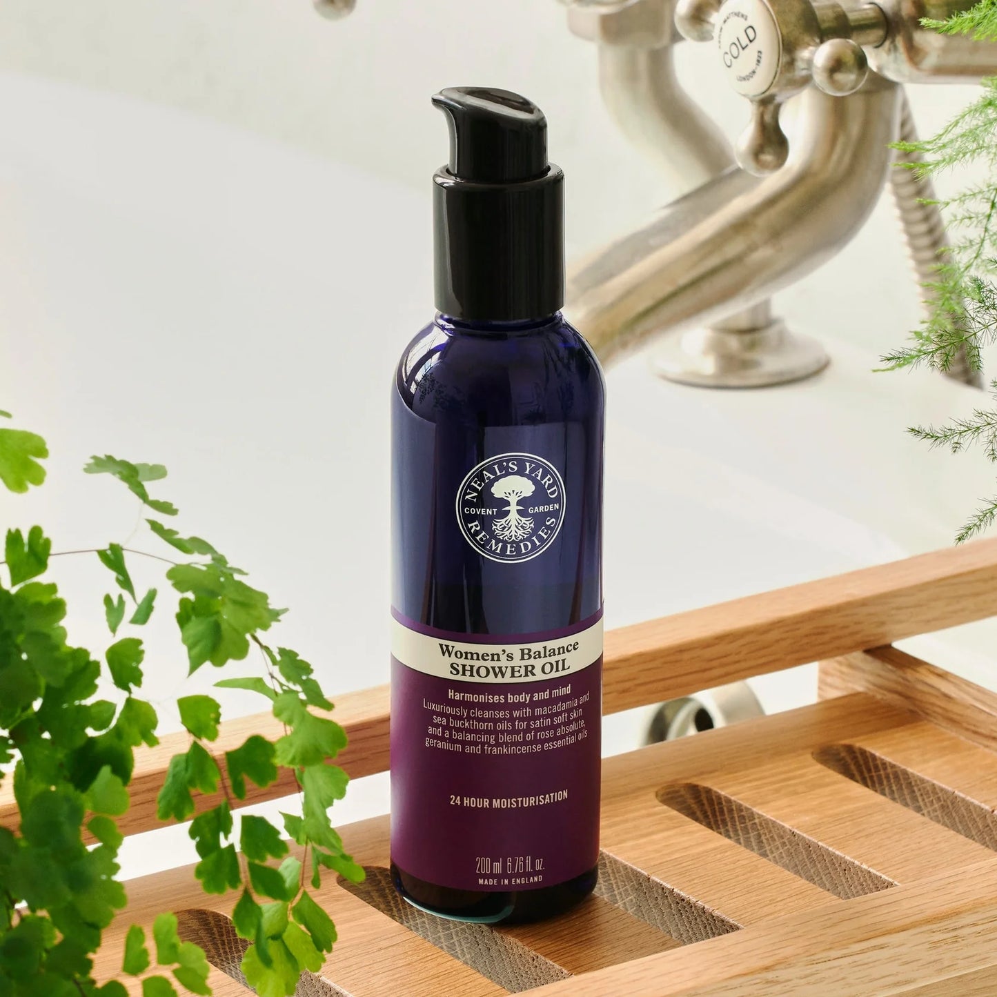 Neal's Yard Remedies Women's Balance Shower Oil 200ml (Vegan)